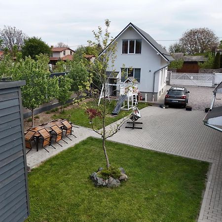Pixel Guesthouse Targu Secuiesc Bagian luar foto