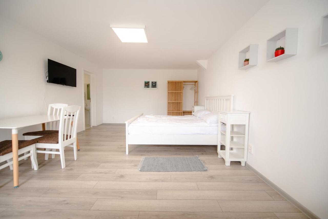 Pixel Guesthouse Targu Secuiesc Bagian luar foto