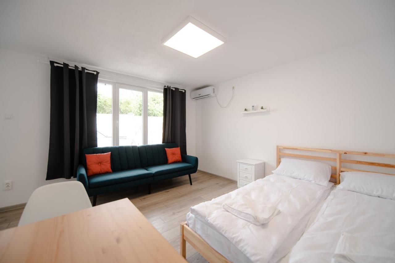Pixel Guesthouse Targu Secuiesc Bagian luar foto