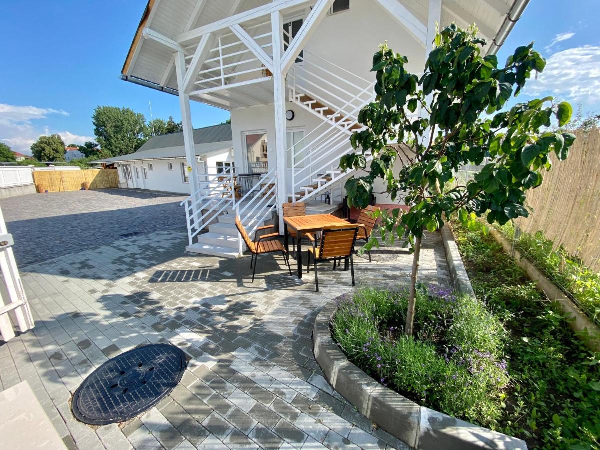 Pixel Guesthouse Targu Secuiesc Bagian luar foto