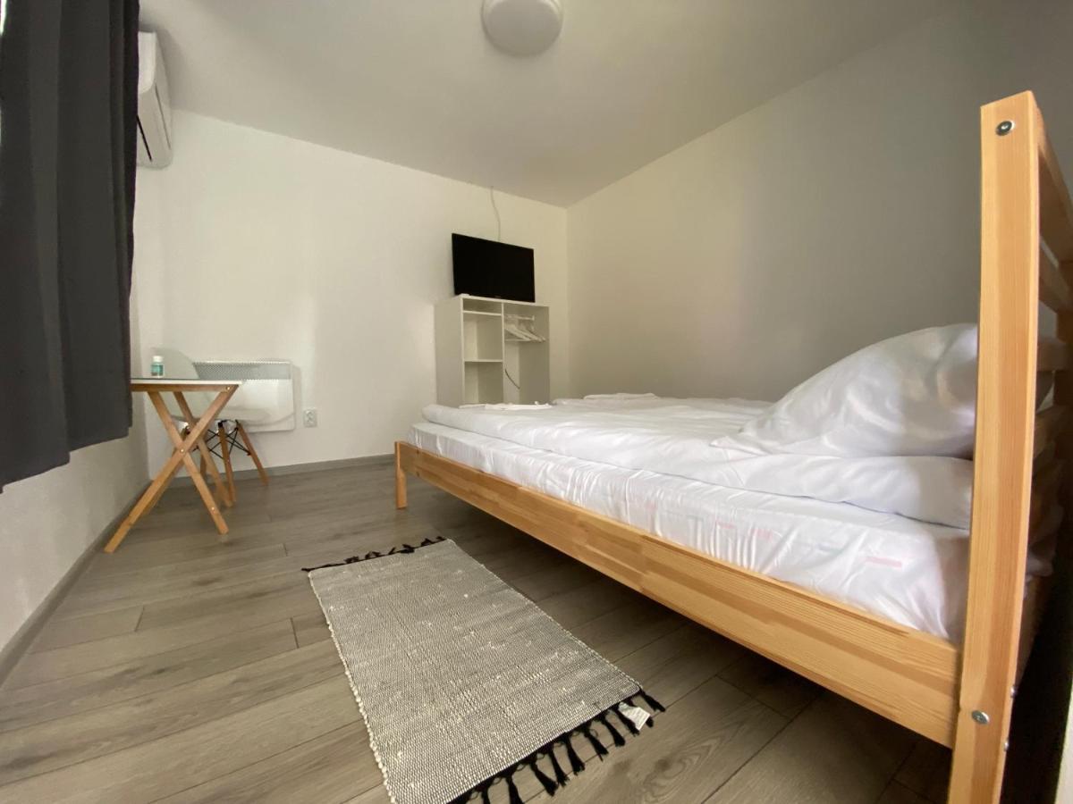 Pixel Guesthouse Targu Secuiesc Bagian luar foto